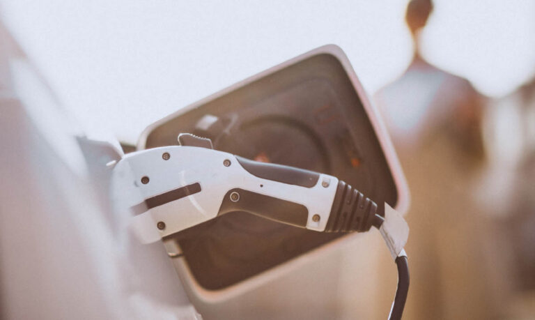 Die steuerlichen Vorteile von Elektrofahrzeugen - Raml-Partner